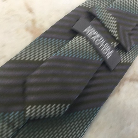 KENNETH COLE REACTION SILK TIE - Picture 7 of 11